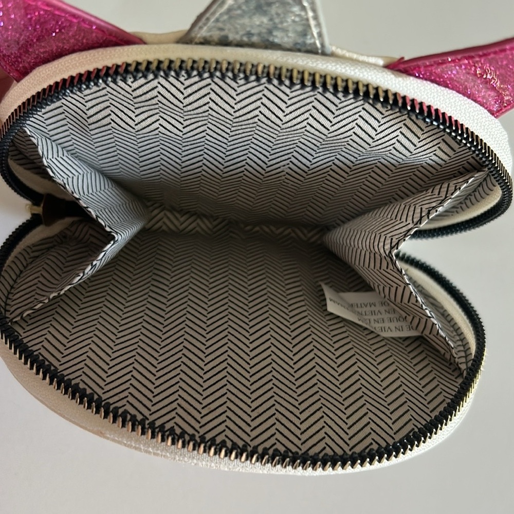 🩷 🥂 Host Pick 🥂 Unicorn Wristlet / Wallet / Coins - Picture 4 of 14